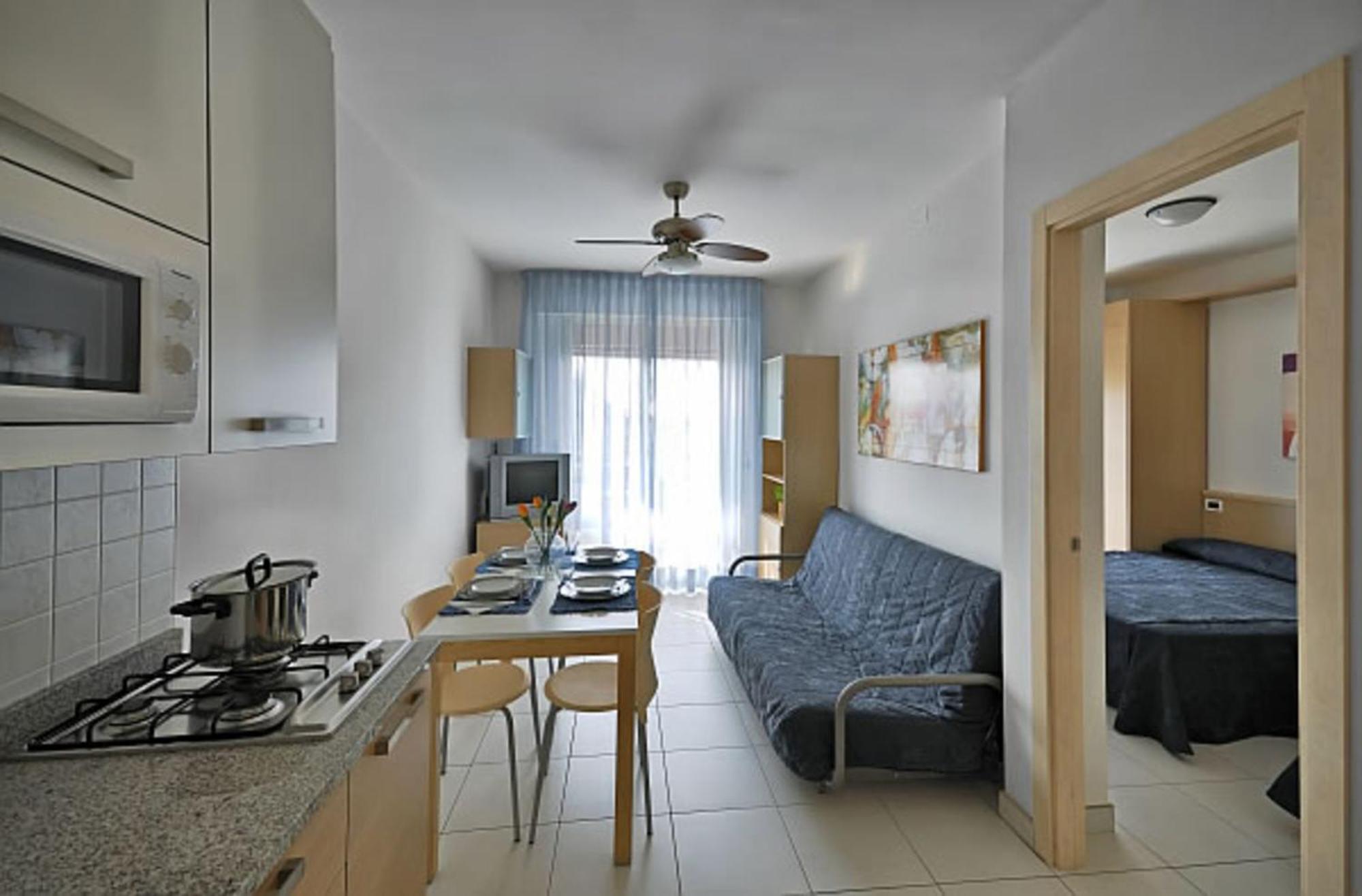 Apartment Modern Flat With Balcony In A In